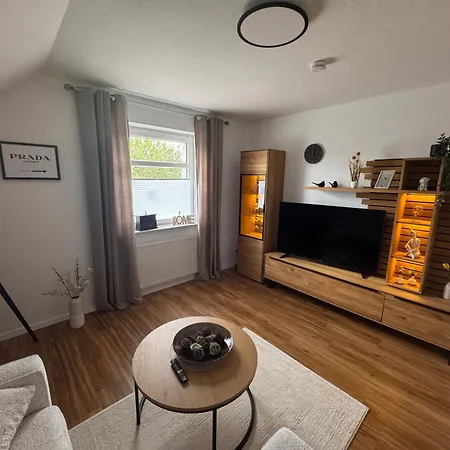 Apartment To Huus *